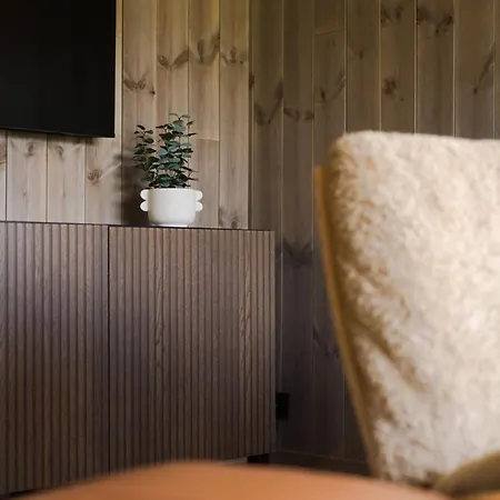 Exclusive Nordic With Sauna - Prime Location At Near Geiranger