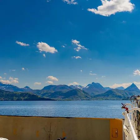 Apartment Exclusive Nordic With Sauna - Prime Location At Near Geiranger